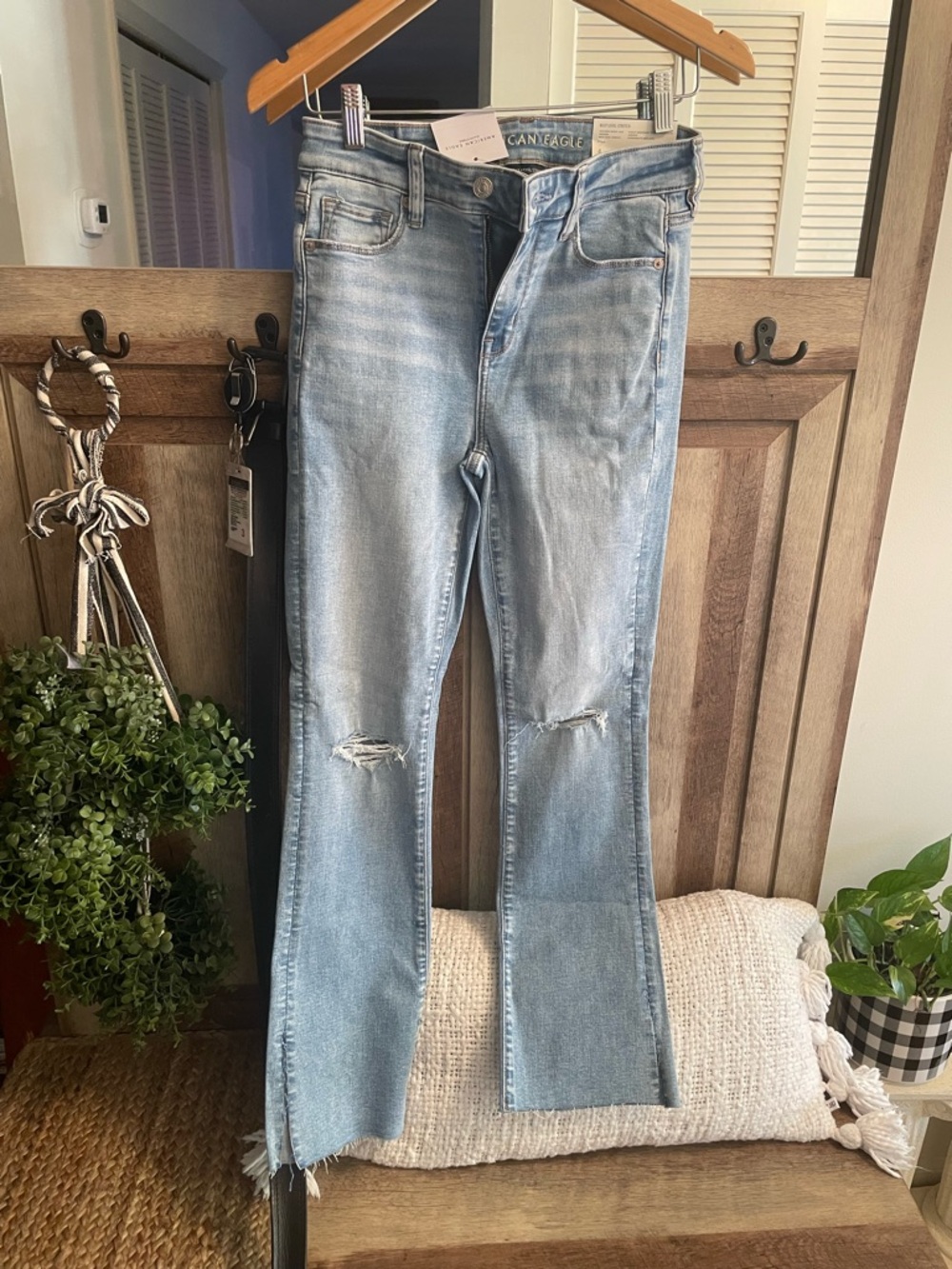 American Eagle high rise skinny kick jeans 4 short NWT❤️❤️❤️